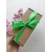 Коробка для подарка 20х10х5см с наполнителем и зеленой лентой